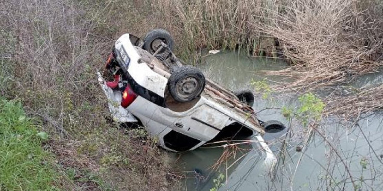 Otomobil su kanalına düştü: 5 yaralı