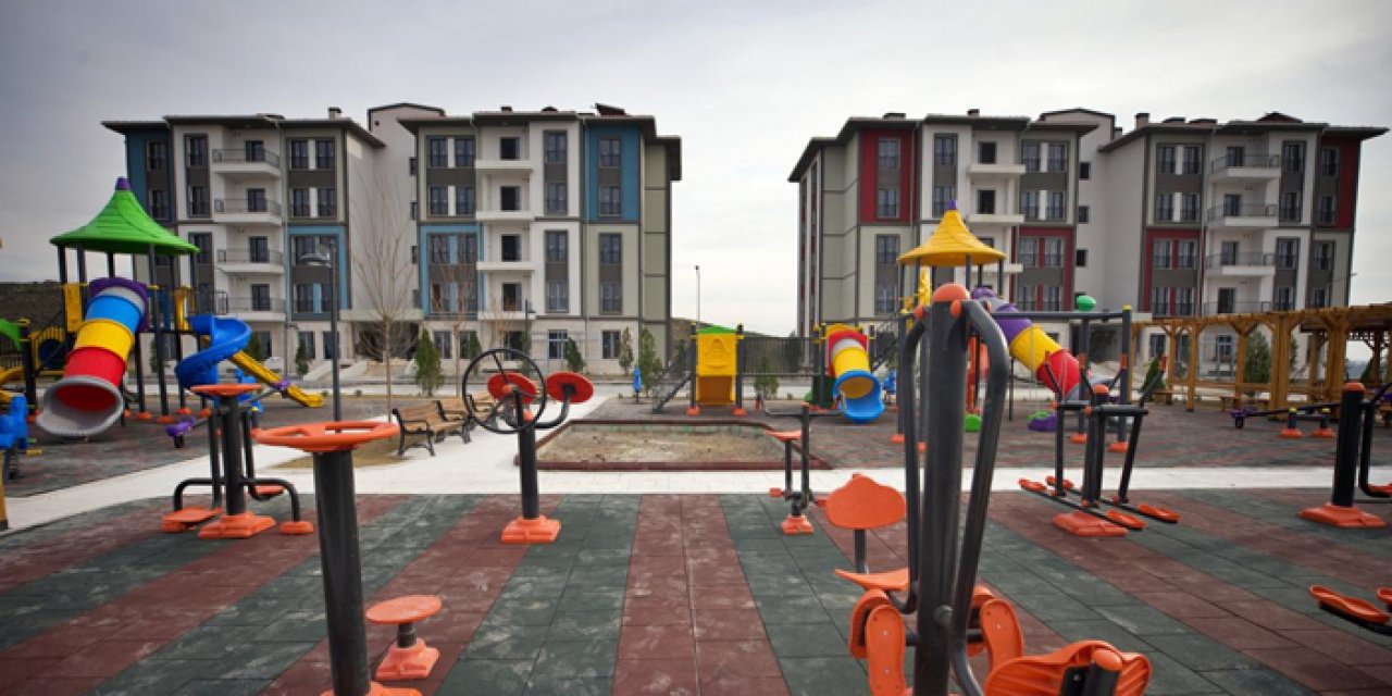 Deprem bölgesindeki çalışmalar devam ediyor