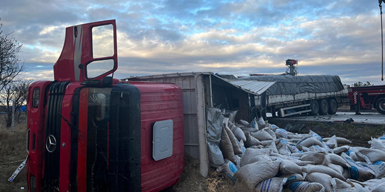 Konya'da korkunç kaza: Tırla kamyon çarpıştı!