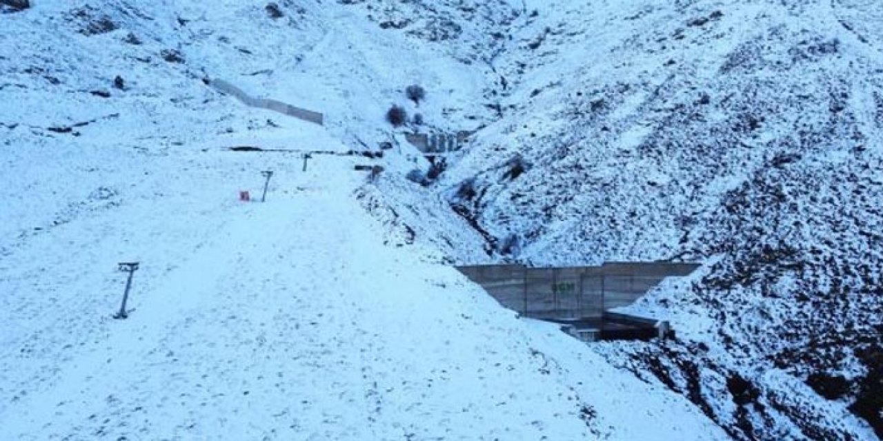 İzmir’e kar geldi! Gözlerinize inanamayacaksınız!