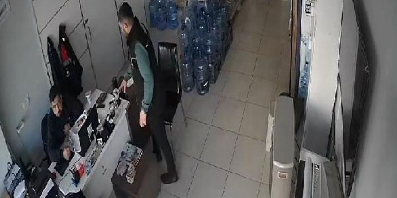 ‘Heimlich Manevrası’ hayatını kurtardı