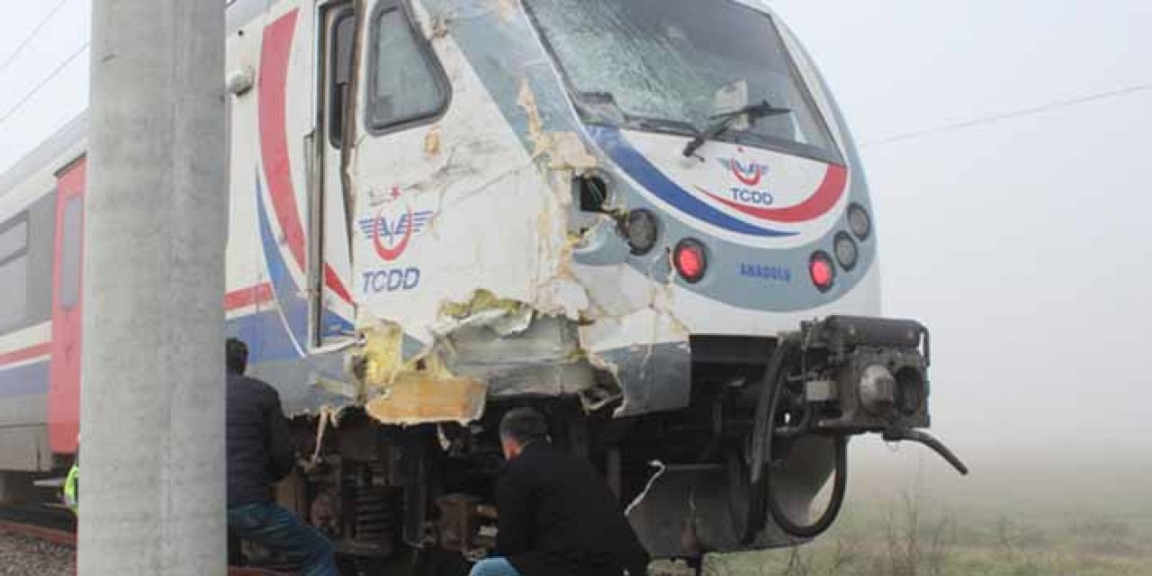 İzmir'de korkunç tren kazası!