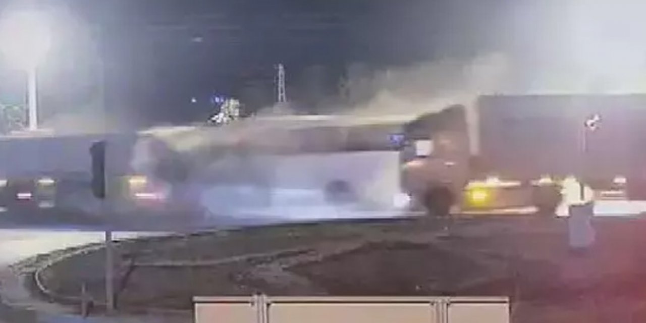 Konya'da kaza: Otobüs ve TIR çarpıştı