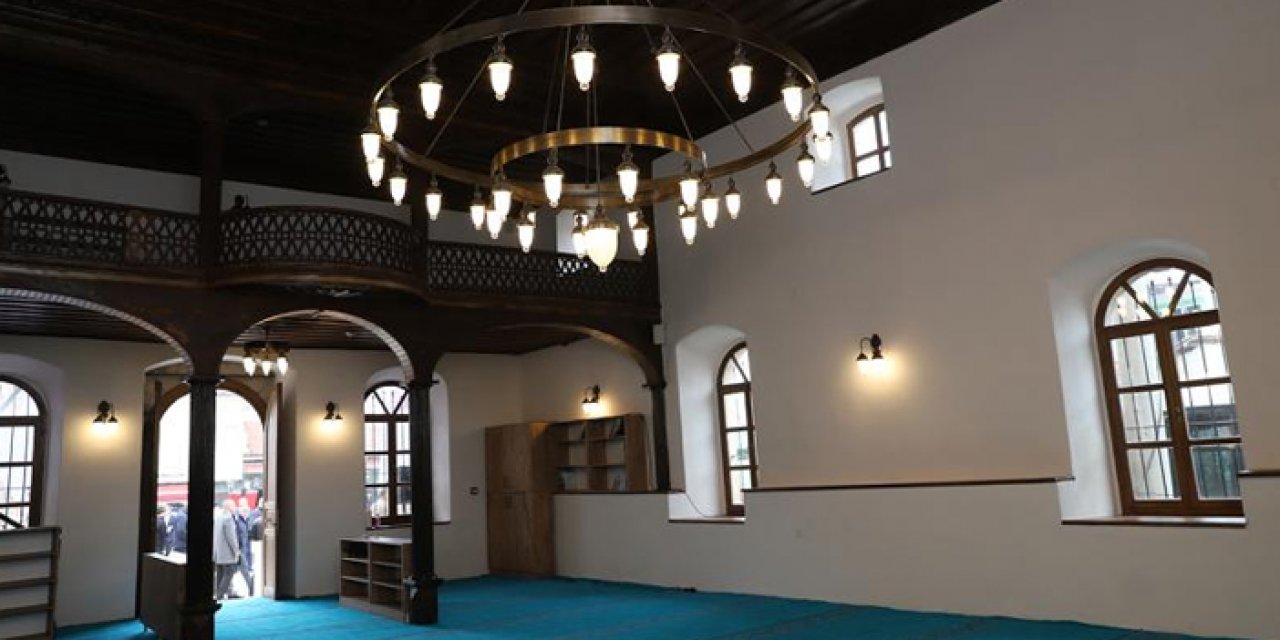 Tarihi Kepsut Oruç Bey Camii’nin restorasyonu  tamamlandı