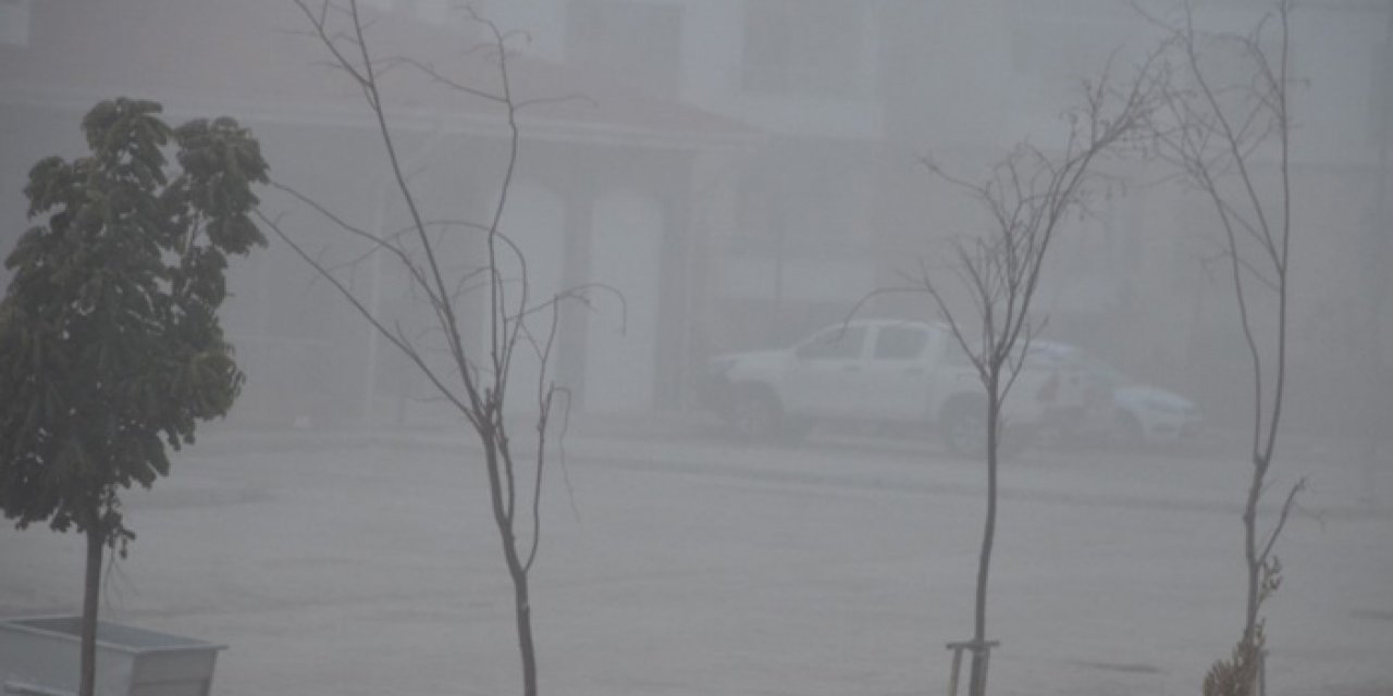 Konya'da göz gözü görmedi: Sürücüler zor anlar yaşadı