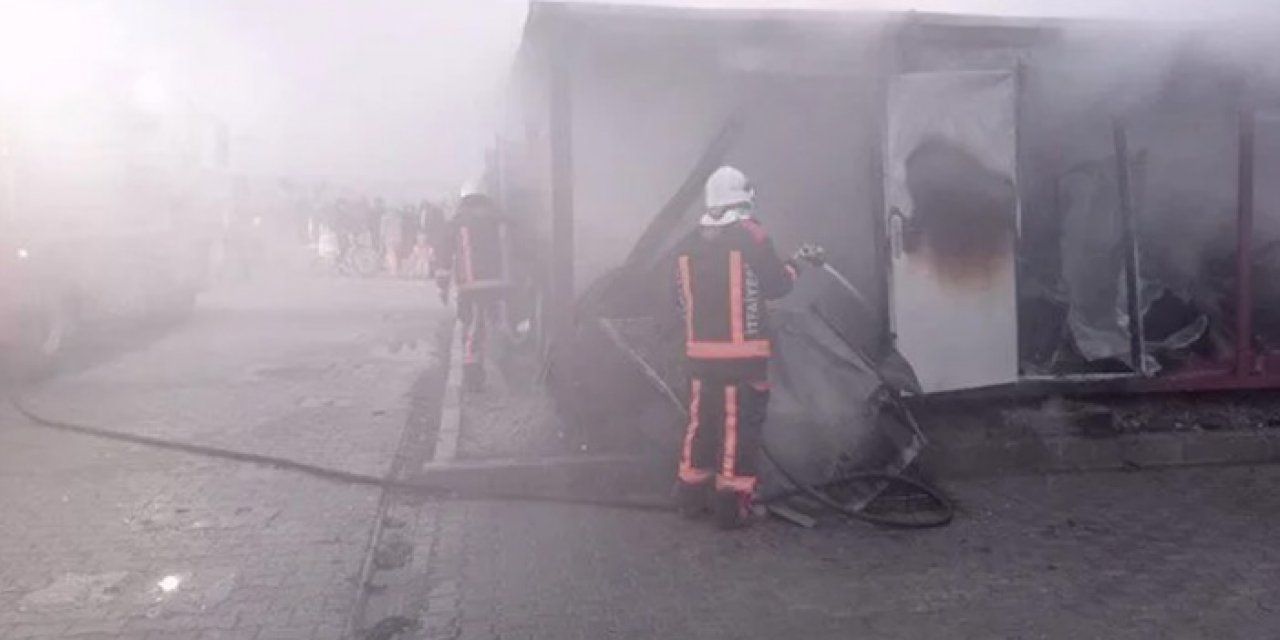 Malatya'da konteyner kentte yangın