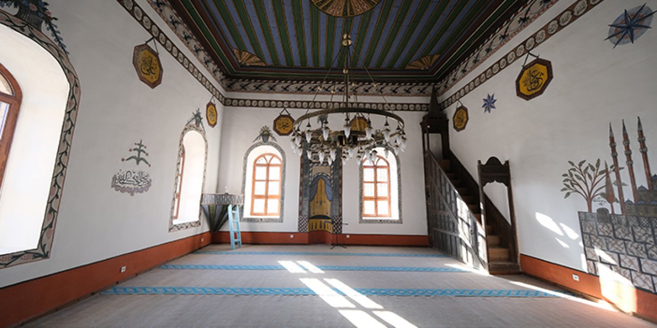 Ankara'nın 118 yıllık camisi yeniden ibadete açılıyor!