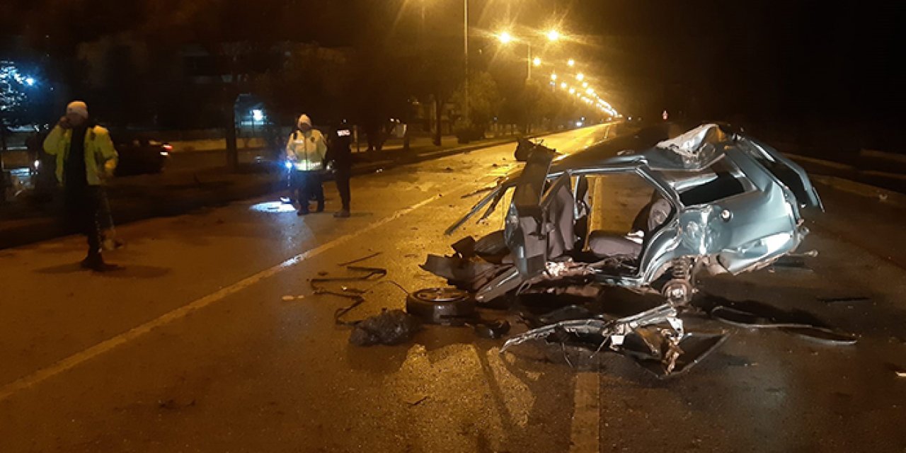 Çubuk'ta feci kaza: Otomobil paramparça oldu!