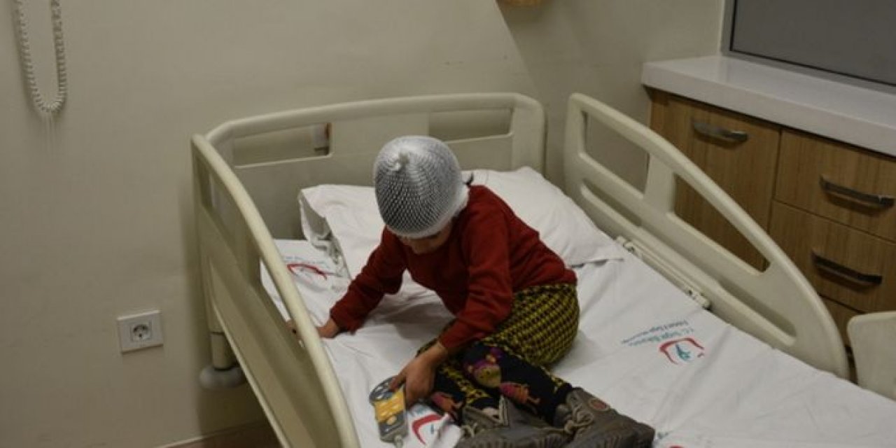 Köpeklerin saldırdığı 8 yaşındaki kız ölümden döndü