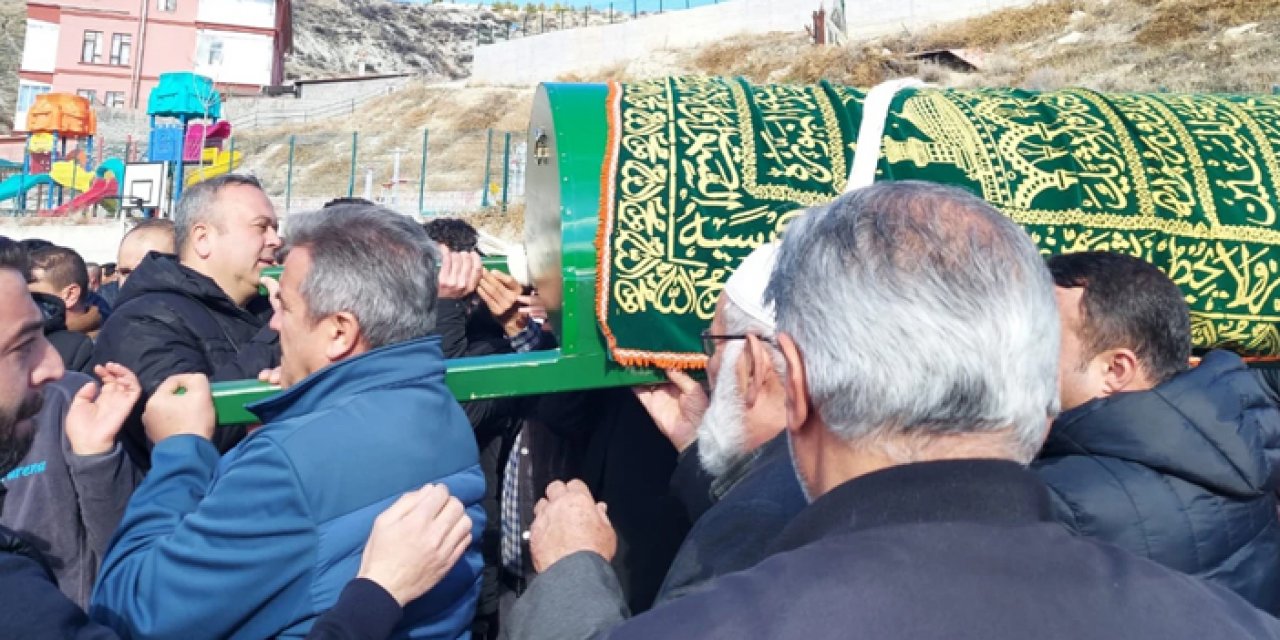 Konya'da acı kayıp: Sevilen isim gözyaşlarıyla uğurlandı