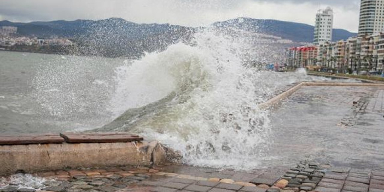 İzmirliler dikkat! Fırtına ve kuvvetli yağış uyarısı