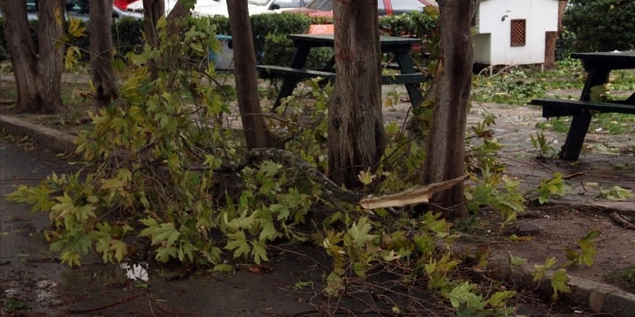 Ankara Valiliği'nden 'kuvvetli rüzgar' uyarısı