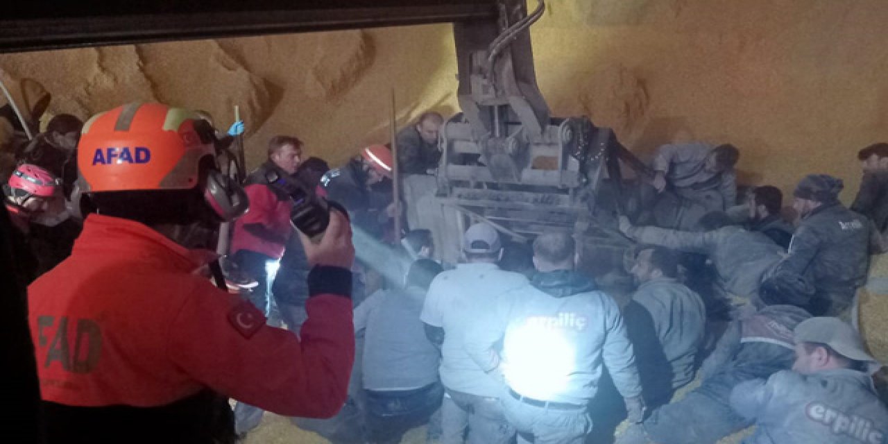 Tonlarca mısırın altında kalarak feci şekilde can verdi