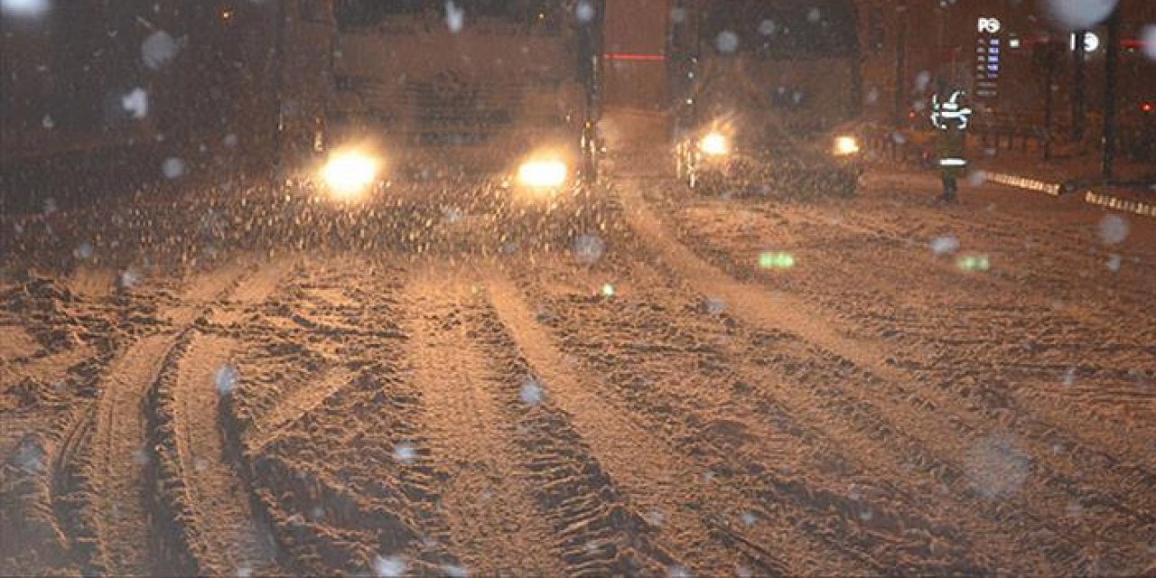 Beklenen an geldi! Manisa'ya kar geliyor!