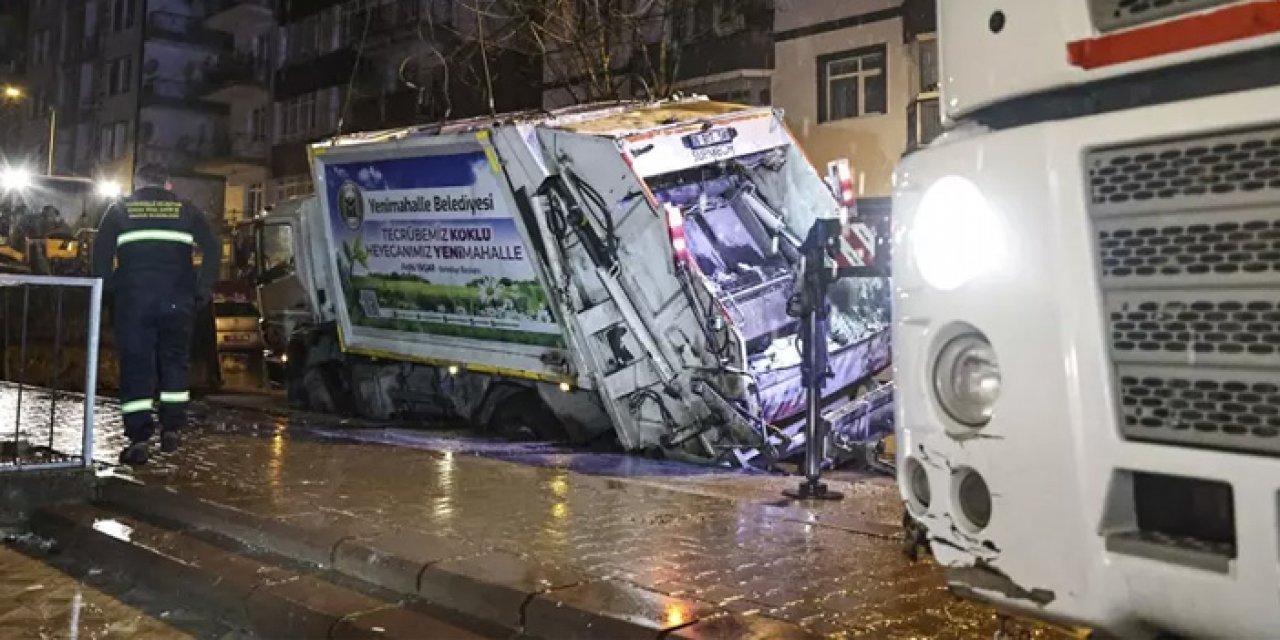 Ankara'da yol çöktü, çöp kamyonu saplandı