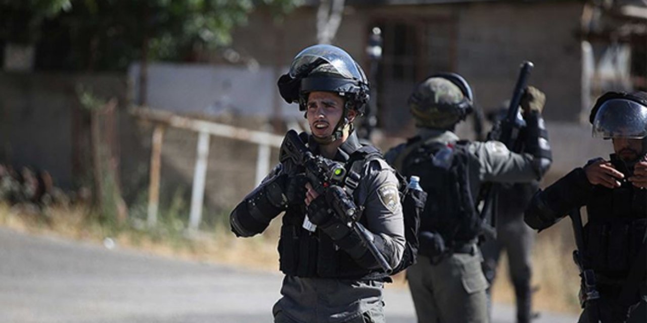 İsraili Batı Şeria'ya gece baskınları düzenledi