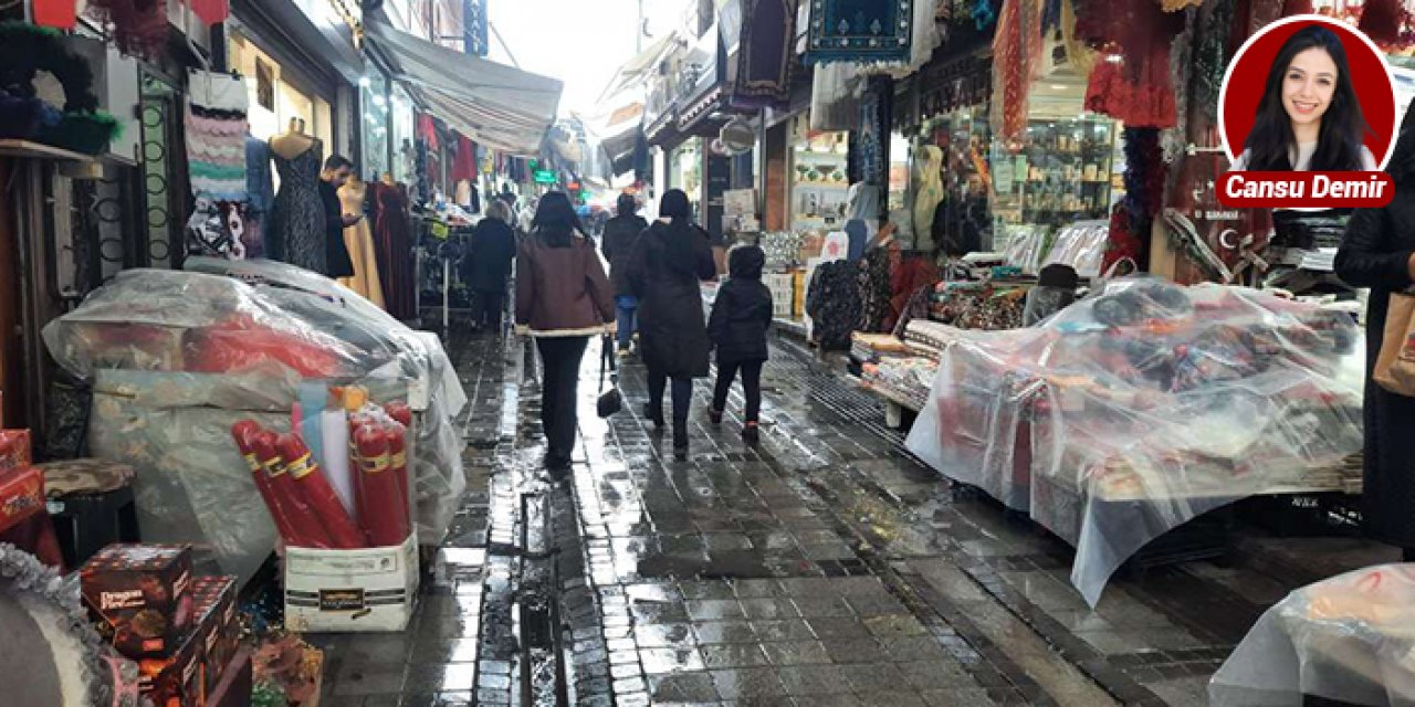 Samanpazarı'nda yağmur çilesi:  “Mahalle pazarları bile daha iyi durumda”