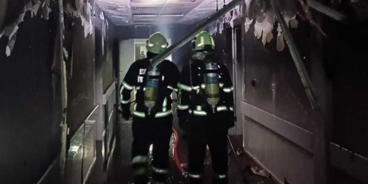 Psikiyatri hastası odasını ateşe verdi