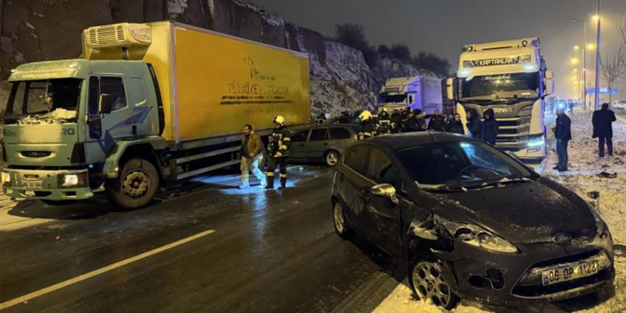 Kayseri'de 8 araç birbirine girdi: 5 yaralı