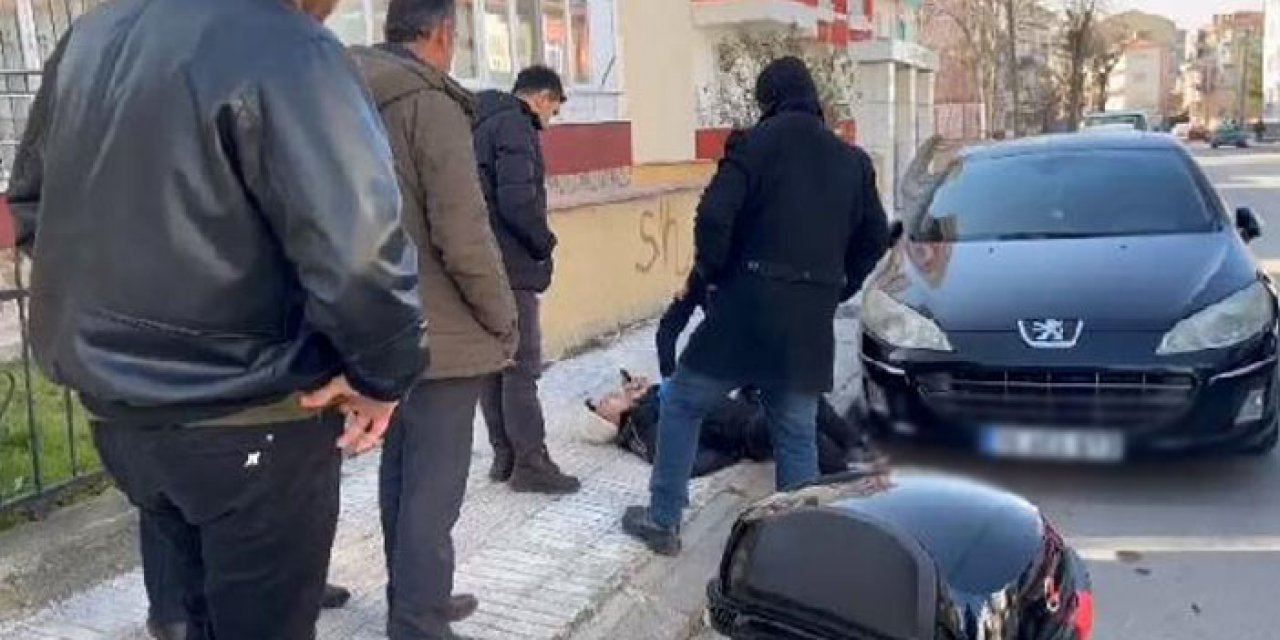 15 yaşındaki Ahmet sokak ortasında silahlı saldırıya uğradı