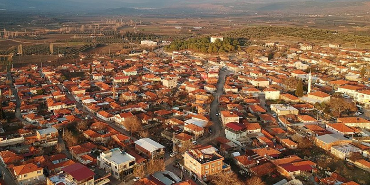Manisa'da korkutan olay: Yaşlı kadın horozuyla kayboldu!