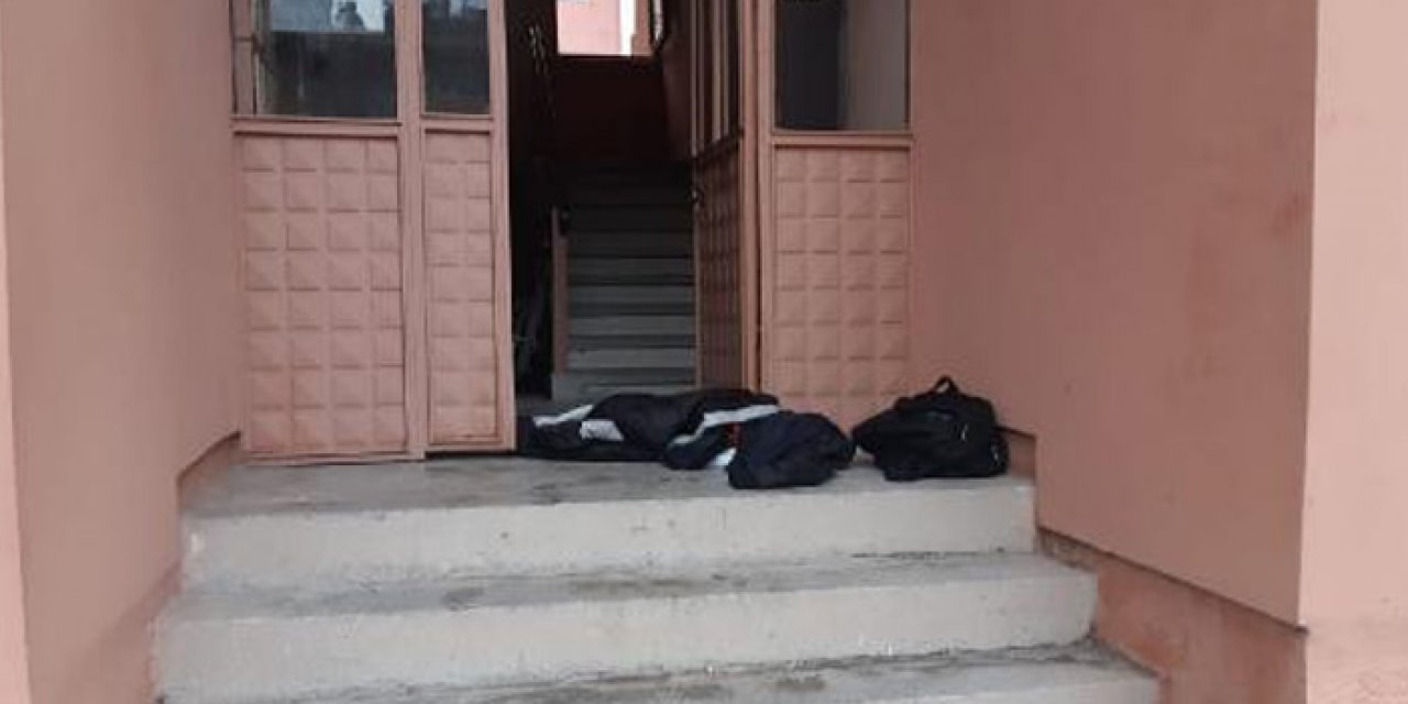 Kardeşini göğsünden bıçakladı