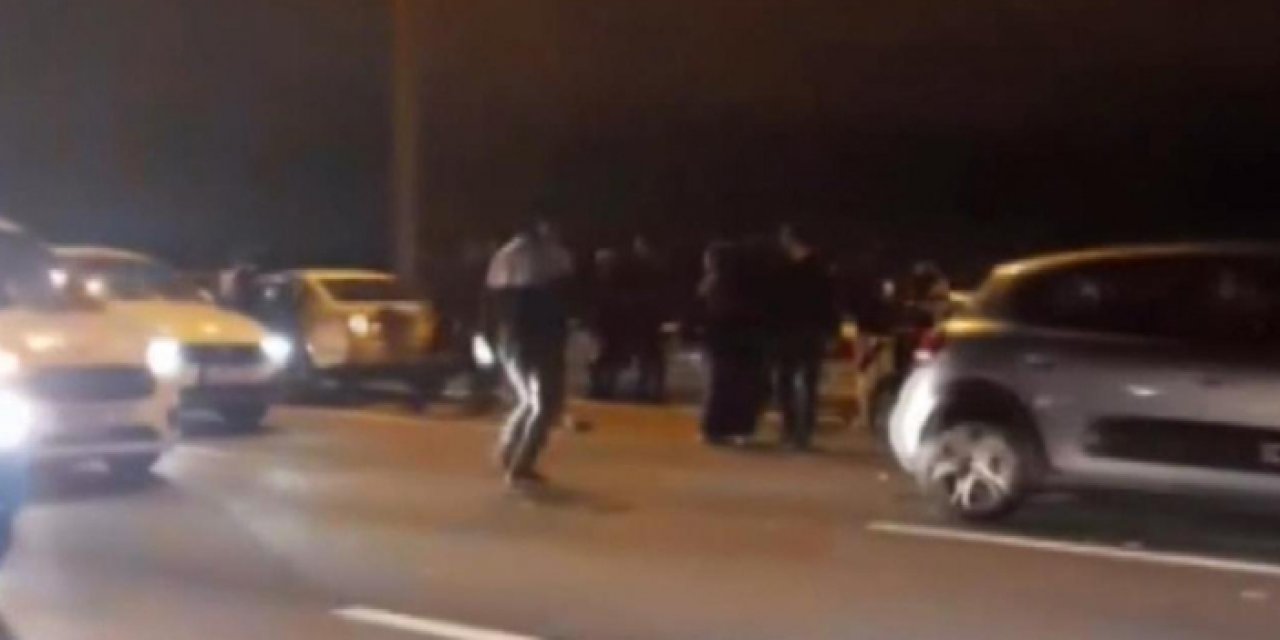 Makas atan sürücü zincirleme kazaya neden oldu