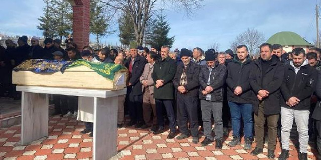 Göçük altında kalan işçi toprağa verildi
