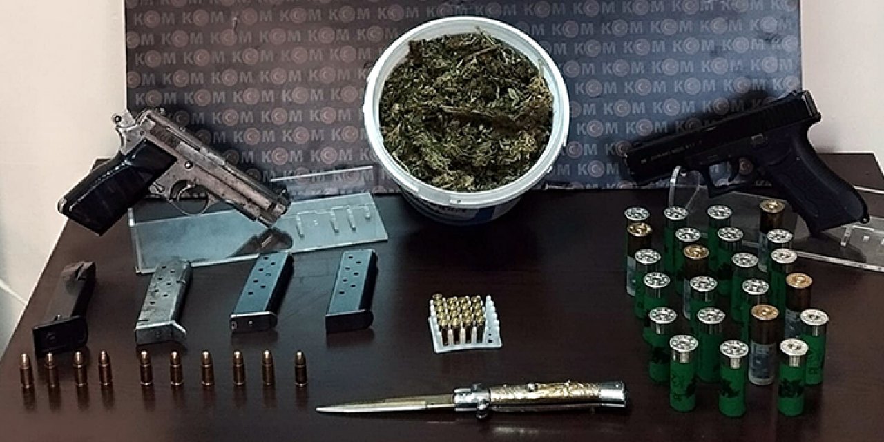 İzmir'in 3 ilçesinde eş zamanlı operasyon: 8 kişi kıskıvrak yakalandı!