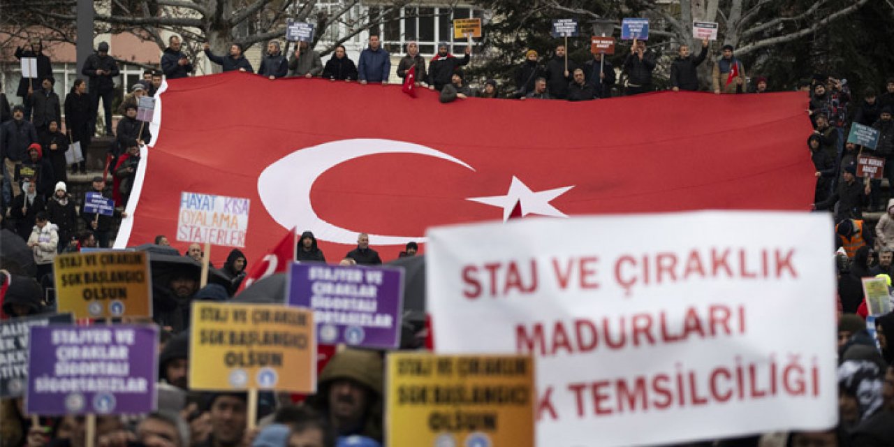 Staj ve Çıraklık Sigortası Mağdurları üyeleri Ankara'da eylem yaptı