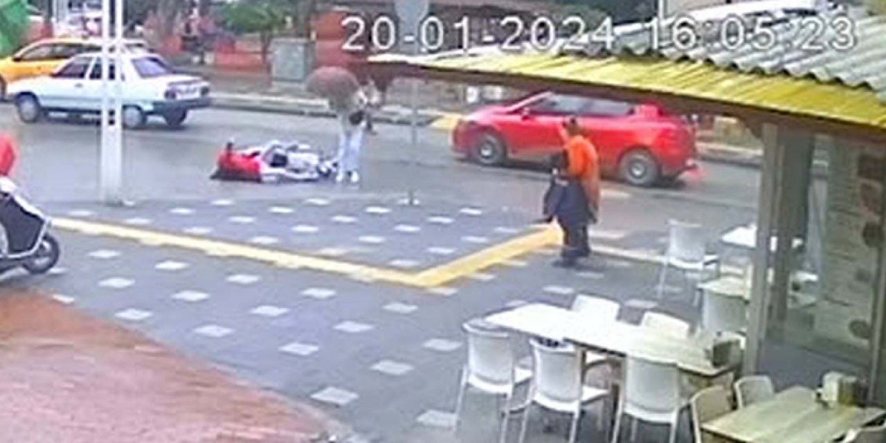 Manisa'da feci kaza: Karşıya geçmek isterken motosiklet çarptı!