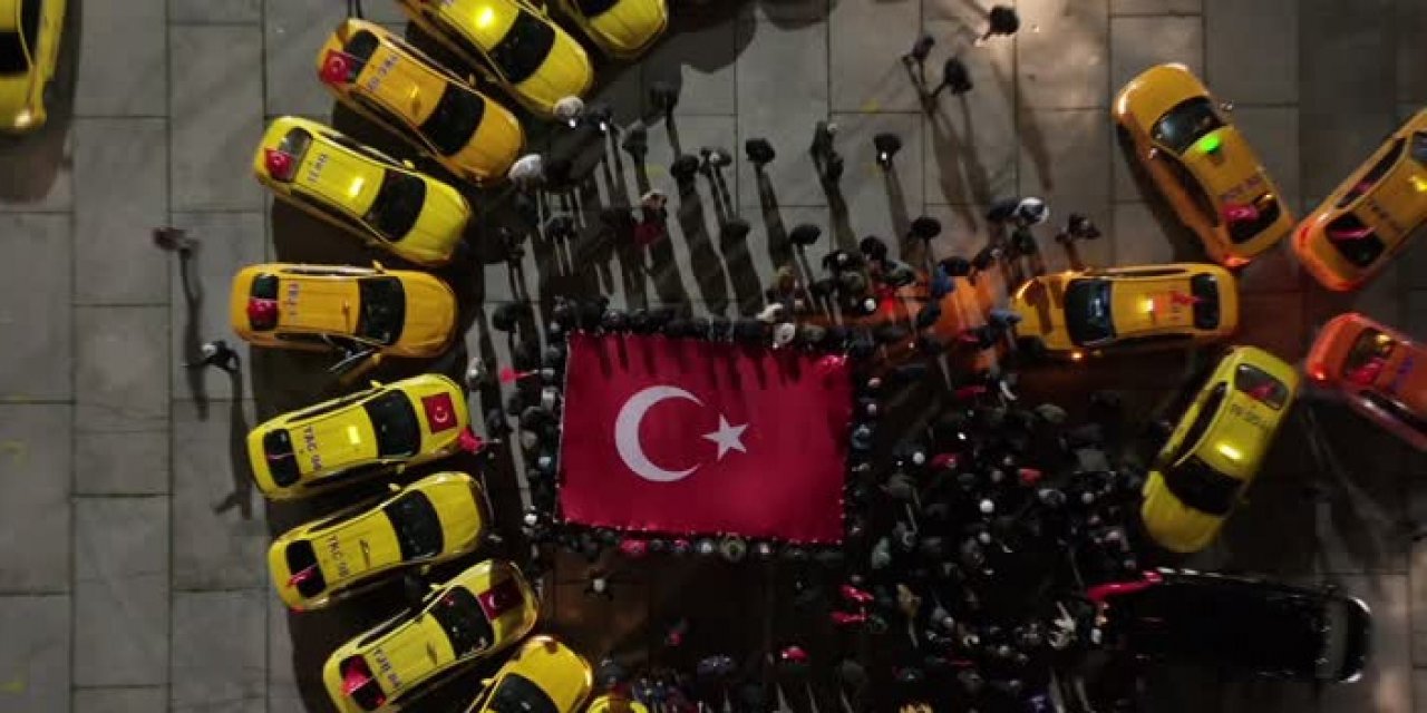 Taksiciler şehitler için toplandı