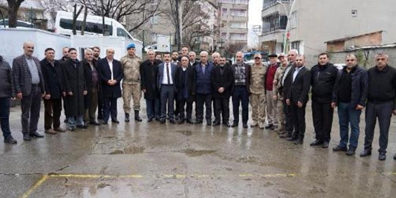 İki aile arasındaki kavgayı kaymakam ayırdı