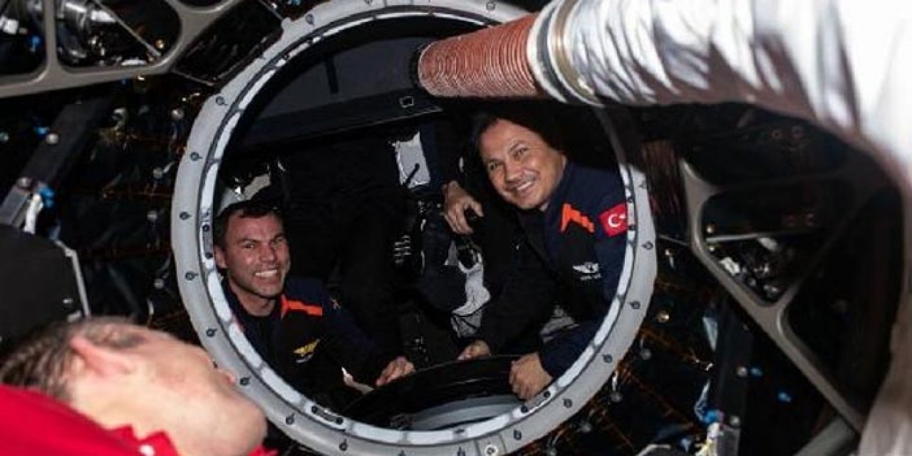 Astronot Gezeravcı'nın keyfi yerinde: Kapsülden 'mutluluk' fotoğrafı paylaştı