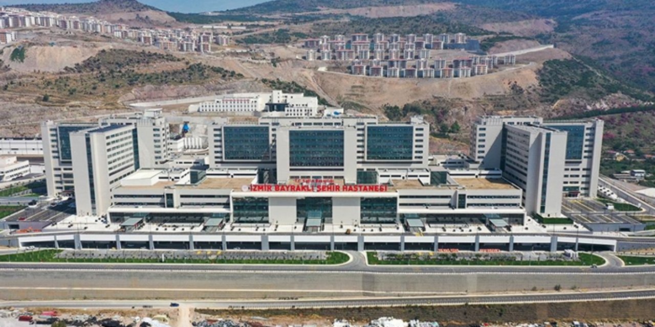 İzmir Şehir Hastanesi'nde ulaşım isyanı: Taksi bekleme noktası yok!