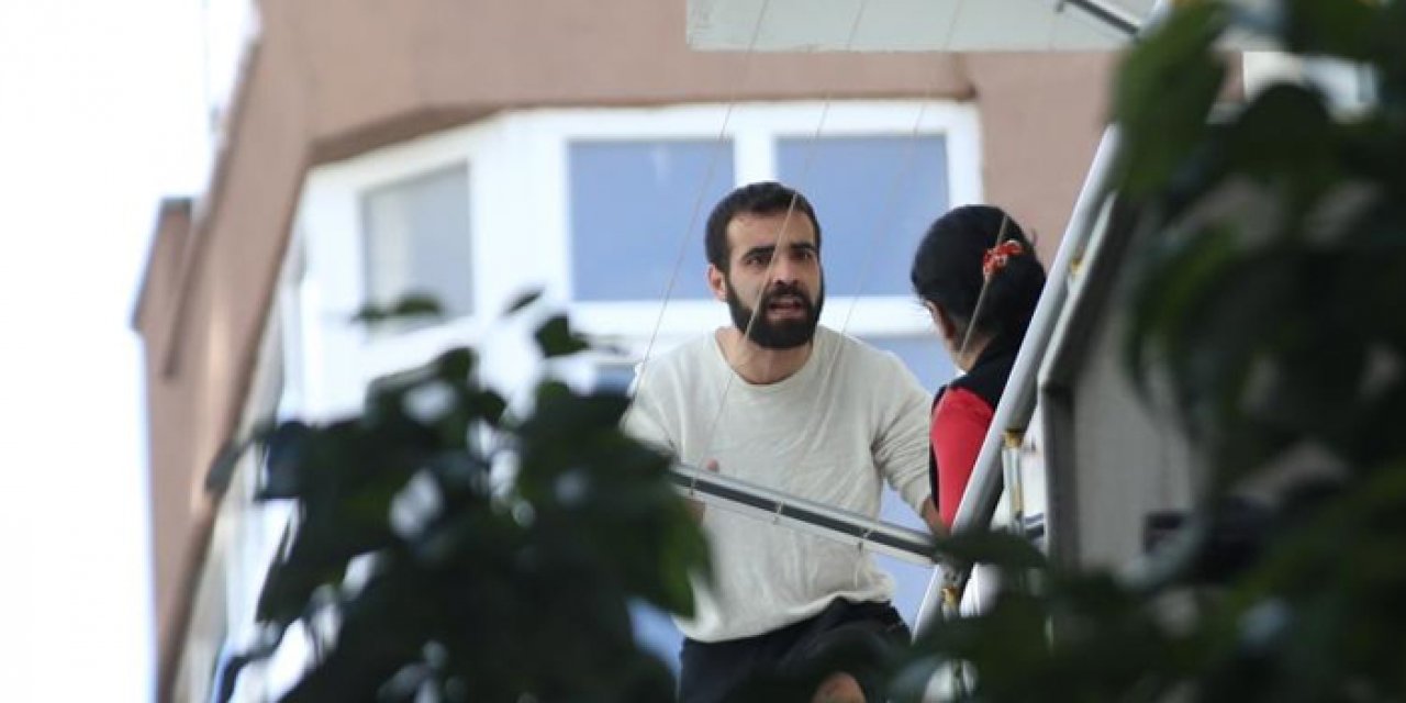 Ailesinin evini yaktı: 9 saat sonra teslim oldu