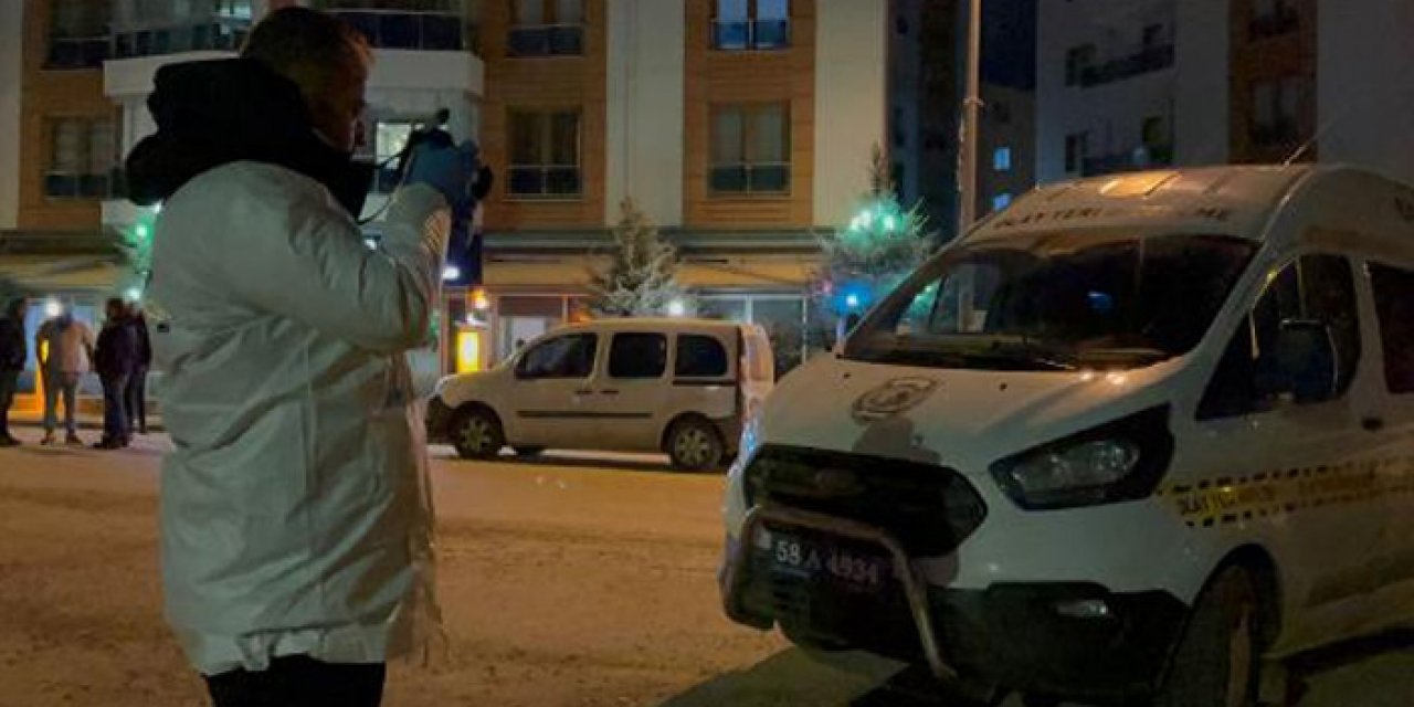 Tartışma sırasında tabanca ile vuruldu