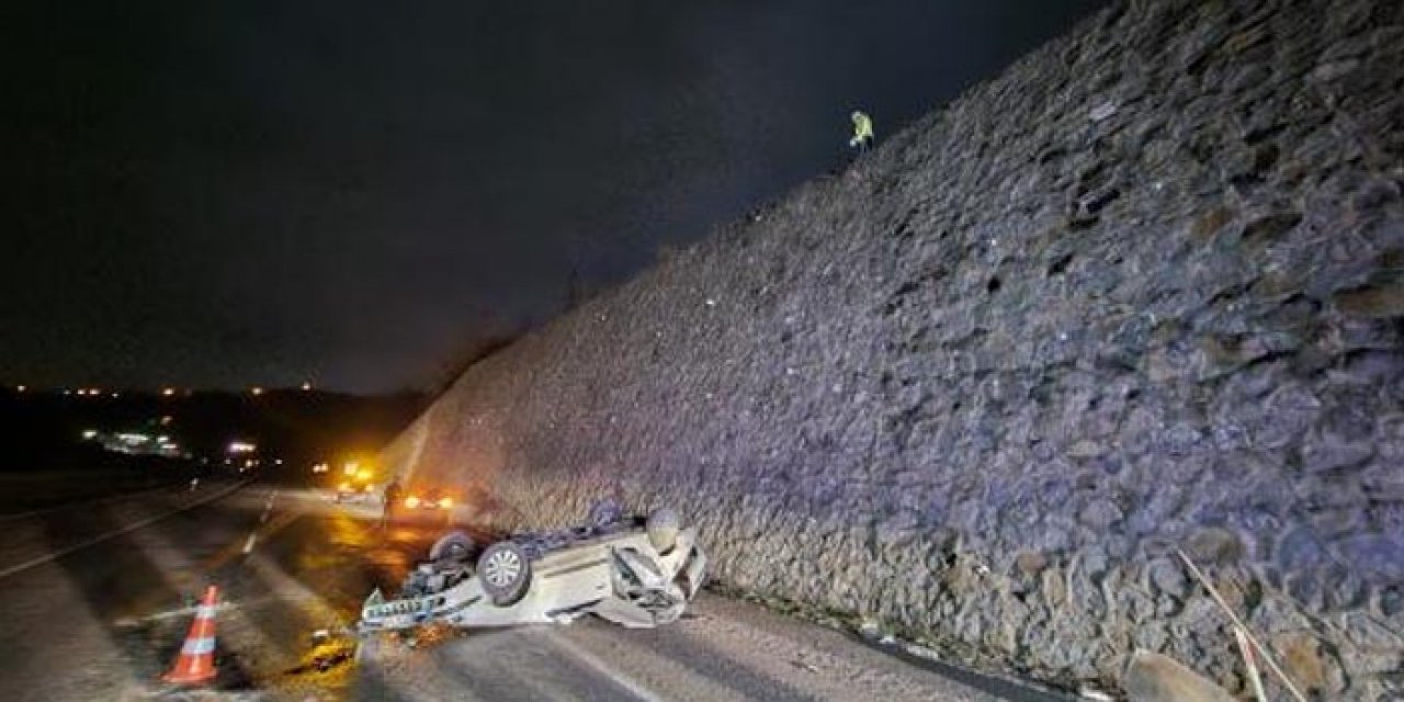 15 metreden ana yola uçtu: 2 ölü, 1 yaralı