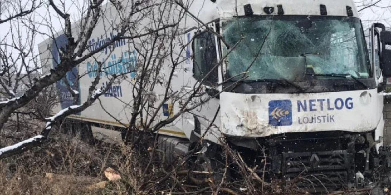 Konya'da TIR kazası: 1 kişi yaralandı