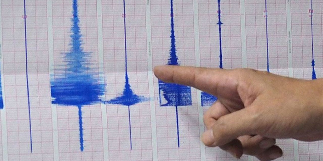 Türkiye sallanıyor: İki ilde peş peşe depremler