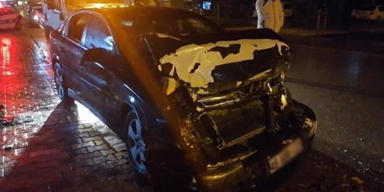 Otomobil ile yolcu otobüsü çarpıştı: 3 yaralı