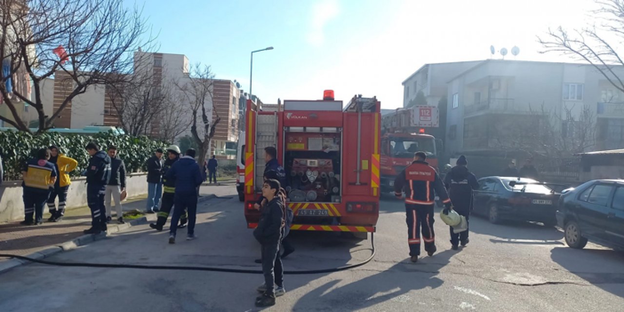 Manisa'da yangın paniği: Bir anda alev aldı!