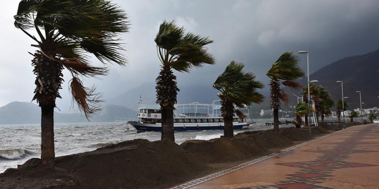 İzmir'de fırtınaya dikkat: 60 km/s hıza çıkacak!