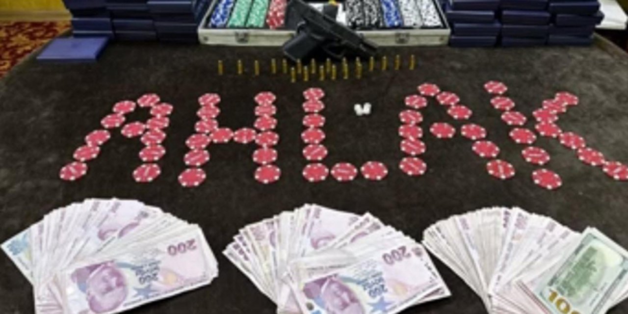 İzmir'de kumar baskını: Binlerce lira ceza yağdı!