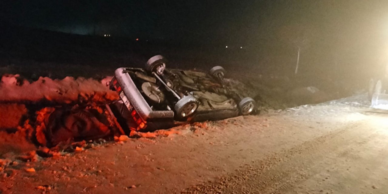 Konya'da otomobil şarampole uçtu: 4 kişi yaralandı!