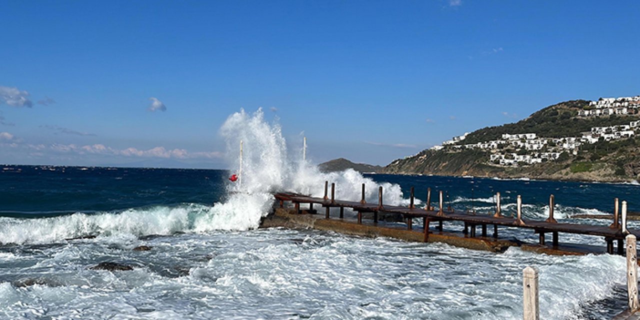 Bodrum’da feribot seferleri iptal edildi