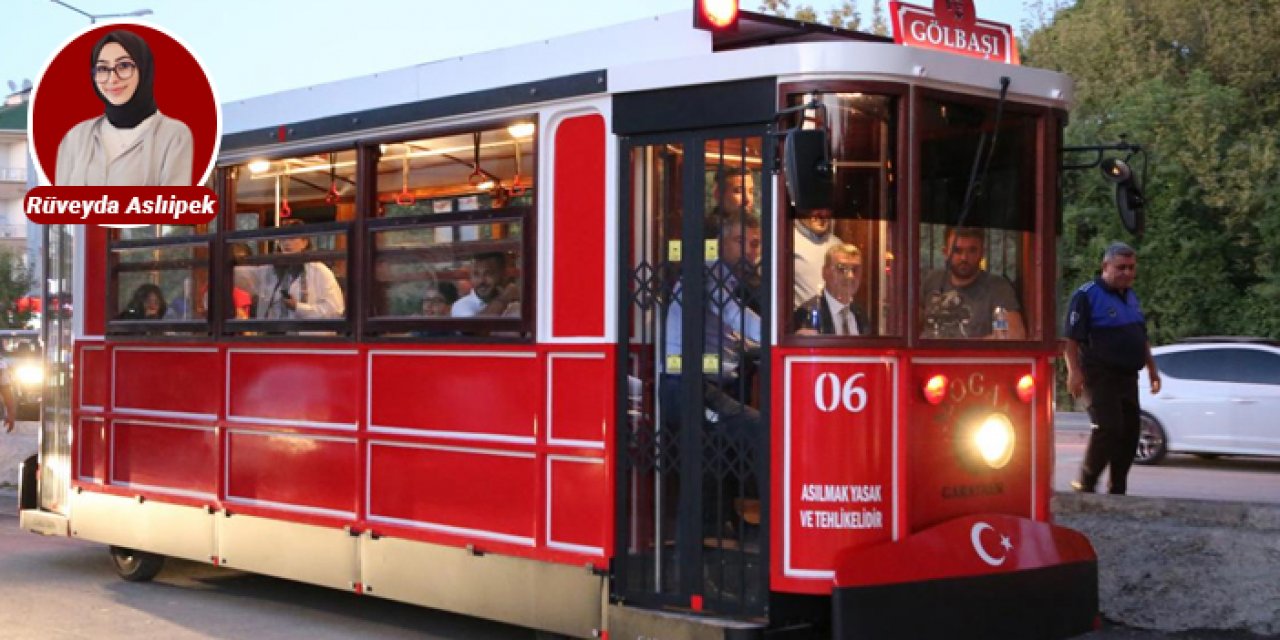 Gölbaşı’nda hizmete geçen nostaljik tramvay, büyük bir ilgi ile karşılanıyor