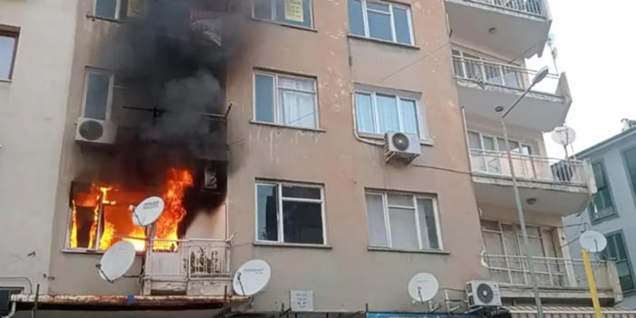 İzmir'de korkutan yangın: 3 yaralı