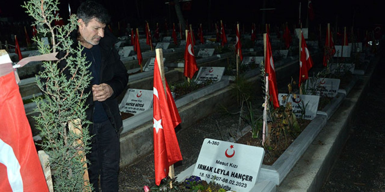 Enkaz altındaki kızının elini bırakmayan baba depremin yıldönümünde mezarını ziyaret etti