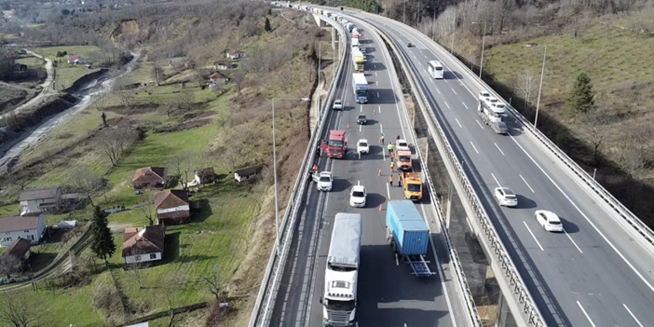 Facianın kıyısından dönüldü: Dorse akan trafikte tırdan ayrıldı